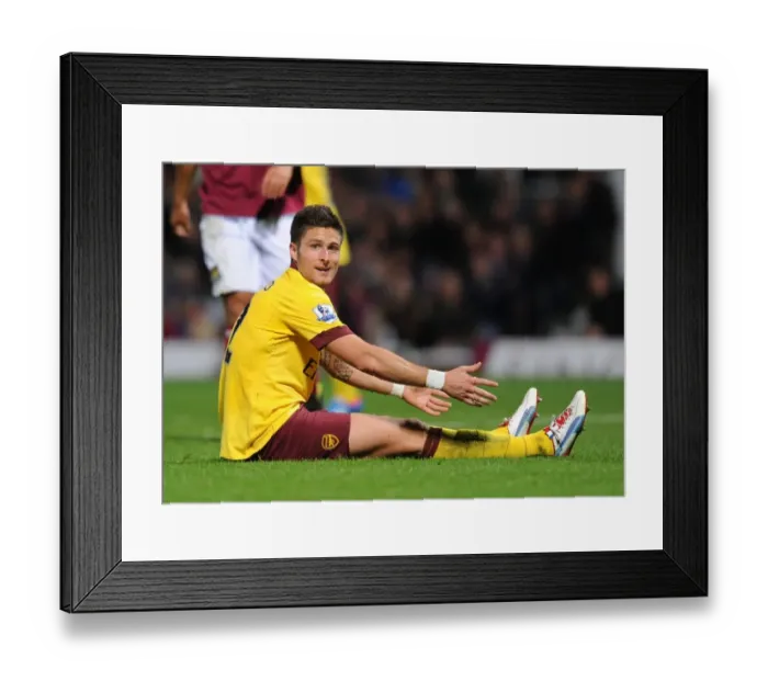 Framed Print : Olivier Giroud: In Action for Arsenal vs. West Ham United, Premier League 2012-13