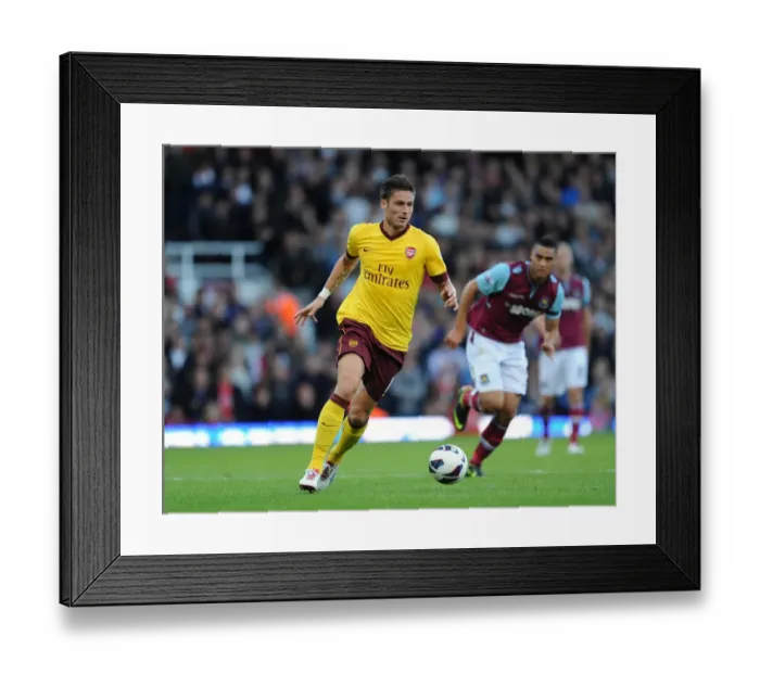 Framed Print : Olivier Giroud (Arsenal). West Ham United 1: 3 Arsenal. Barclays Premier League Framed Print : Olivier Giroud (Arsenal). West Ham United 1: 3 Arsenal. Barclays Premier League
