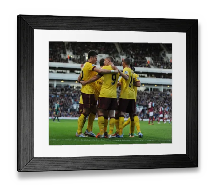 Framed Print : Olivier Giroud's Strike: Arsenal's First Goal vs. West Ham United (2012-13) Framed Print : Olivier Giroud's Strike: Arsenal's First Goal vs. West Ham United (2012-13)