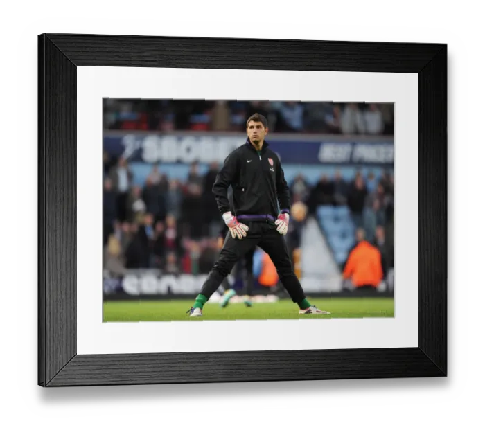 Framed Print : Damien Martinez (Arsenal). West Ham United 1: 3 Arsenal. Barclays Premier League Framed Print : Damien Martinez (Arsenal). West Ham United 1: 3 Arsenal. Barclays Premier League