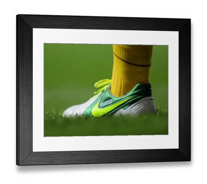 Framed Print : The boot of Alex Oxlade-Chamberlain (Arsenal). West Ham United 1: 3 Arsenal