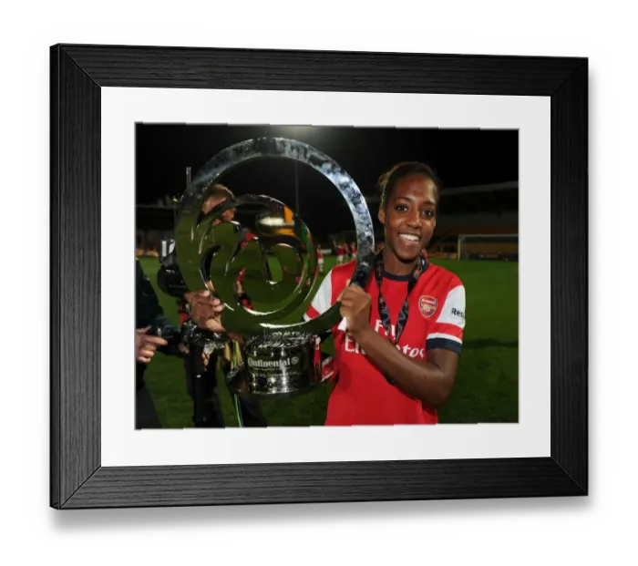 Framed Print : Danielle Carter Lifts the WSL Continental Cup with Arsenal Ladies FC after Victory over Birmingham City
