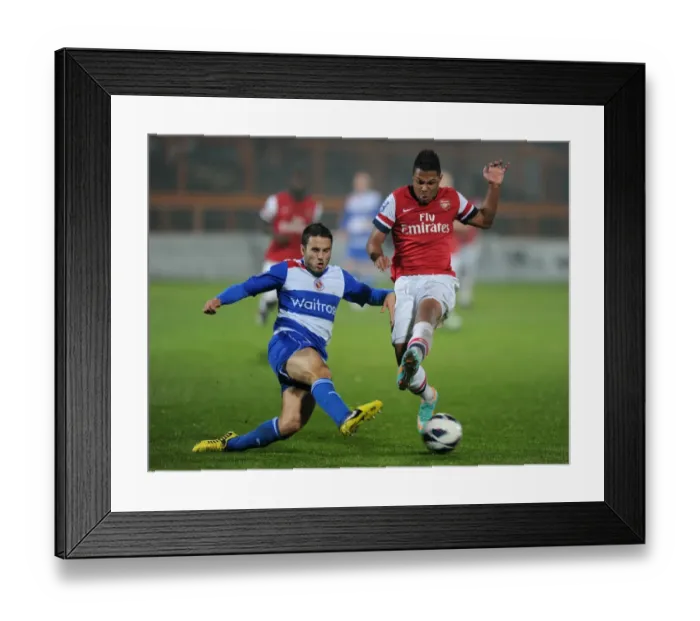 Framed Print : Serge Gnabry (Arsenal) Nicholas Arnold (Reading). Arsenal U21 2: 0 Reading U21