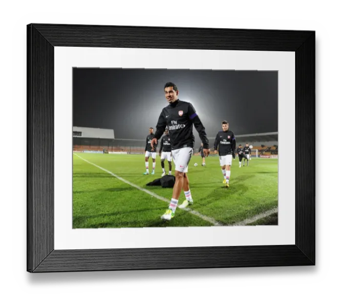 Framed Print : Andre Santos: Arsenal U21 Warm-Up at Underhill Stadium (2012-13) Framed Print : Andre Santos: Arsenal U21 Warm-Up at Underhill Stadium (2012-13)