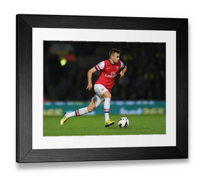 Framed Print : Carl Jenkinson: Arsenal Defender in Action Against Norwich City (2012-13) Framed Print : Carl Jenkinson: Arsenal Defender in Action Against Norwich City (2012-13)