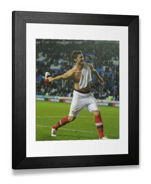 Framed Print : Olivier Giroud Celebrates with Fans: Reading vs. Arsenal, Capital One Cup 2012-13