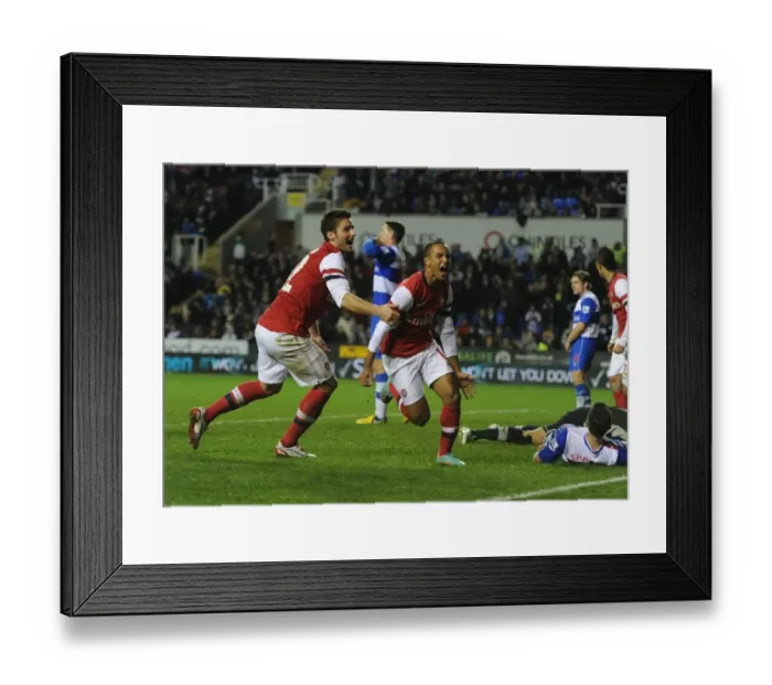 Framed Print : Six-Goal Surge: Walcott and Giroud's Jubilant Reaction (Reading vs. Arsenal, Capital One Cup 2012-13)