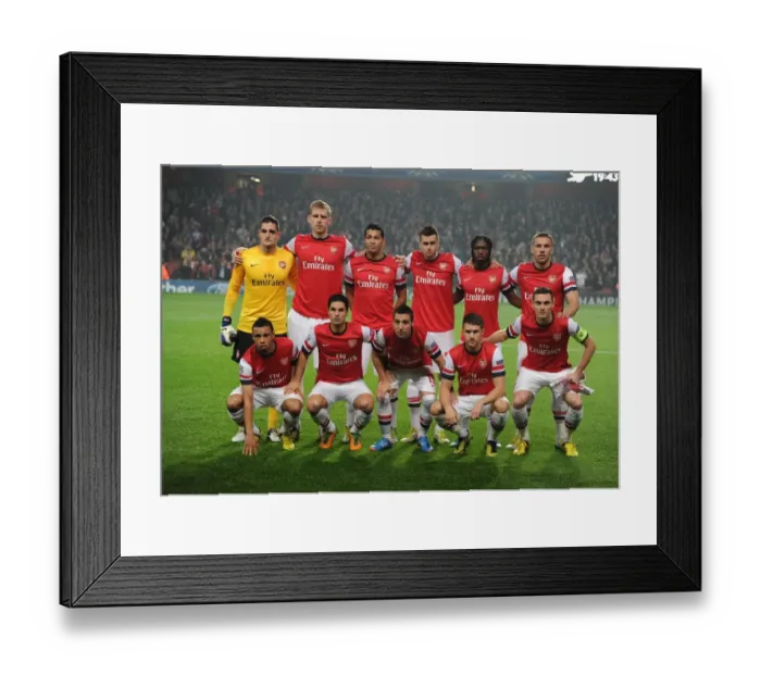 Framed Print : Arsenal FC v FC Schalke 04 - UEFA Champions League