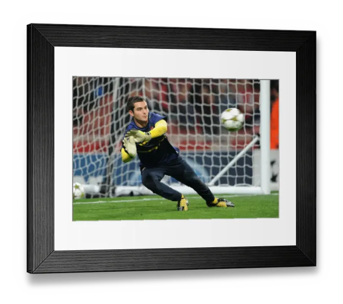 Framed Print : James Shea (Arsenal). Arsenal 0: 2 Schalke 04. UEFA Champions League. Group B