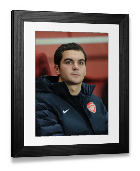 Framed Print : Disappointing Night: Arsenal's 0-2 Defeat to Schalke 04 in the UEFA Champions League (24 / 10 / 12)