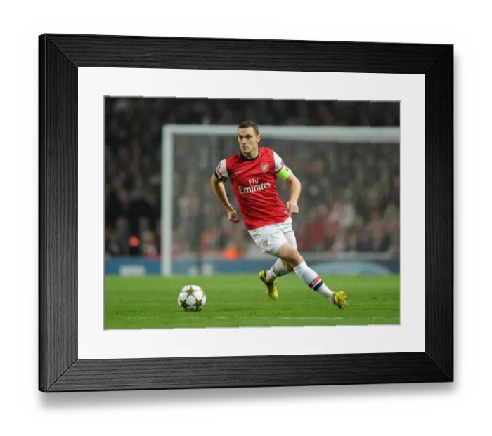 Framed Print : Thomas Vermaelen: In Action for Arsenal against Schalke, UEFA Champions League (2012) Framed Print : Thomas Vermaelen: In Action for Arsenal against Schalke, UEFA Champions League (2012)