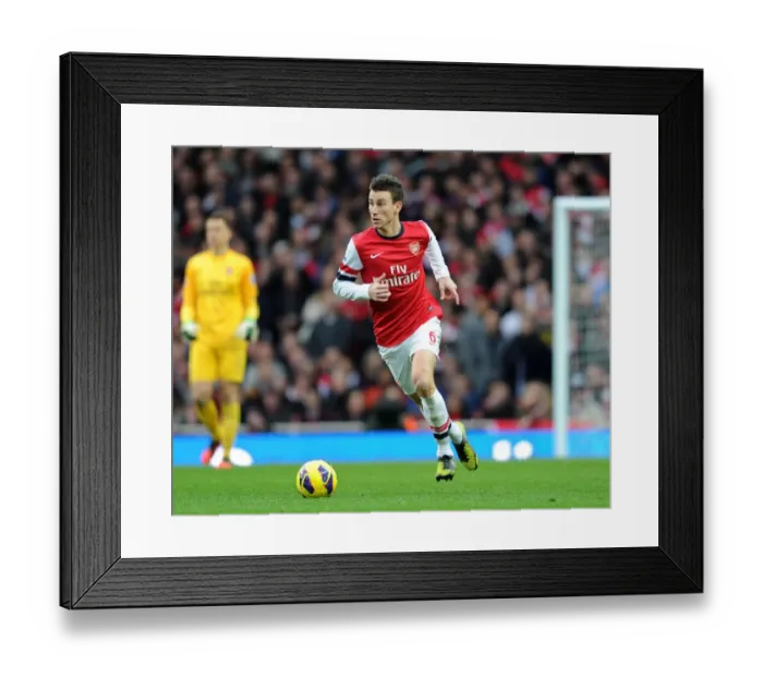 Framed Print : Arsenal vs. Tottenham: Koscielny's Battle in the 2012-13 Premier League Framed Print : Arsenal vs. Tottenham: Koscielny's Battle in the 2012-13 Premier League