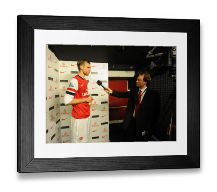 Framed Print : Per Mertesacker's Post-Match Interview: Arsenal's Victory Over Tottenham Hotspur (5-2) Framed Print : Per Mertesacker's Post-Match Interview: Arsenal's Victory Over Tottenham Hotspur (5-2)