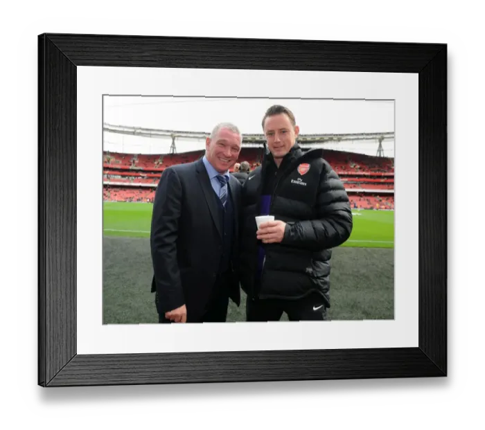 Framed Print : Tony Roberts (Arsenal Goalkeeping coach) with John Jensen (Ex Arsenal). John Jensen