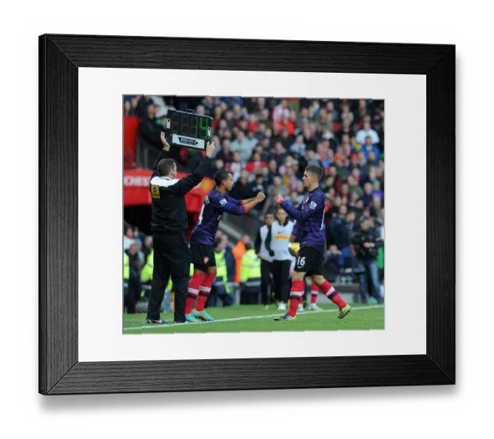 Framed Print : Theo Walcott Replaces Aaron Ramsey: Manchester United vs. Arsenal, Premier League 2012-13 Framed Print : Theo Walcott Replaces Aaron Ramsey: Manchester United vs. Arsenal, Premier League 2012-13