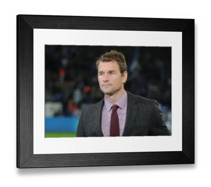 Framed Print : Arsenal Legend Jens Lehmann at Schalke 04 vs Arsenal FC, UEFA Champions League (2012-13) Framed Print : Arsenal Legend Jens Lehmann at Schalke 04 vs Arsenal FC, UEFA Champions League (2012-13)