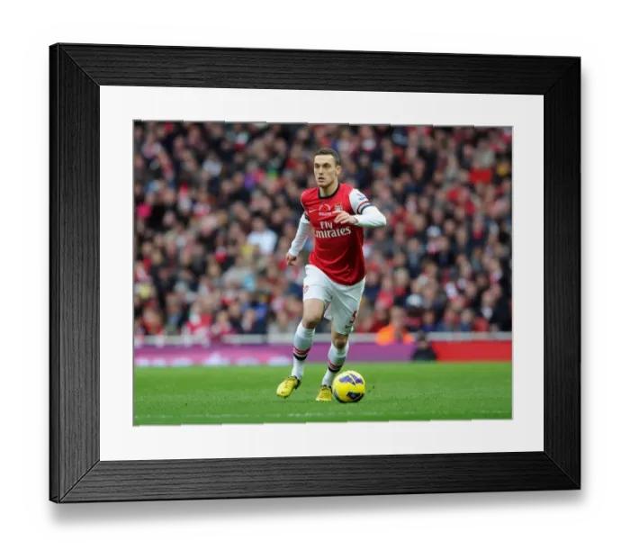 Framed Print : Thomas Vermaelen in Action: Arsenal vs Fulham, Premier League 2012-13