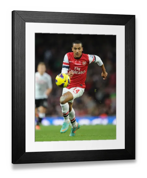 Framed Print : Theo Walcott in Action: Arsenal vs Fulham, Premier League 2012-13 Framed Print : Theo Walcott in Action: Arsenal vs Fulham, Premier League 2012-13