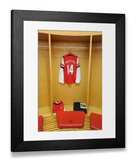 Framed Print : Arsenal Football Club: Theo Walcott in the Changing Room before Arsenal vs Fulham (2012-13)