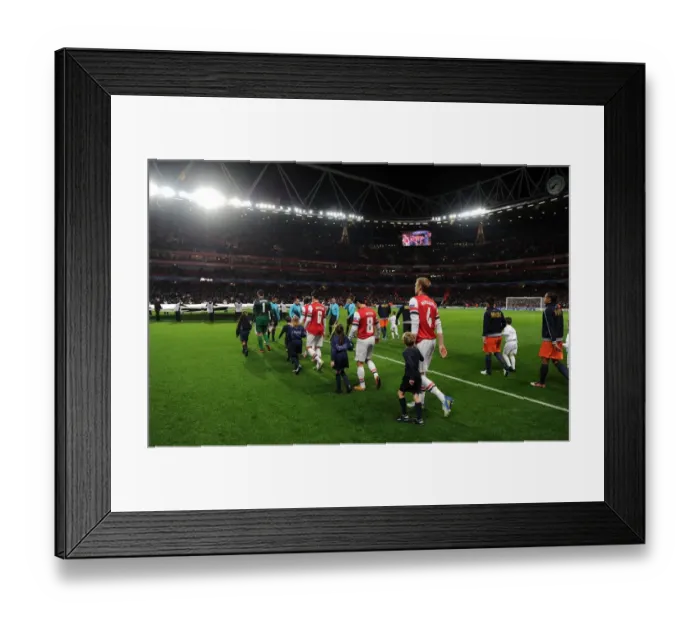 Framed Print : Arsenal FC v Montpellier Herault SC - UEFA Champions League