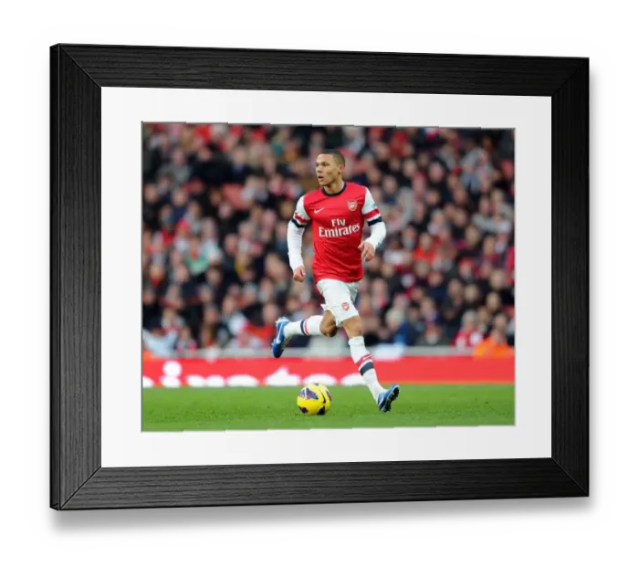 Framed Print : Arsenal's Kieran Gibbs in Action Against West Bromwich Albion (2012-13) Framed Print : Arsenal's Kieran Gibbs in Action Against West Bromwich Albion (2012-13)