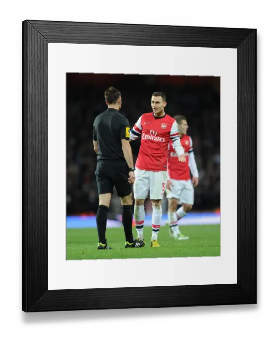Framed Print : Arsenal vs Swansea: Vermaelen Confronts Referee during 2012-13 Premier League Clash Framed Print : Arsenal vs Swansea: Vermaelen Confronts Referee during 2012-13 Premier League Clash