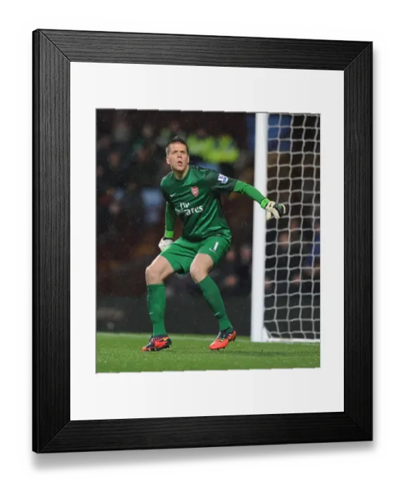 Framed Print : Wojciech Szczesny: Focused at the Villa Park Battle (Aston Villa vs Arsenal, 2012-13) Framed Print : Wojciech Szczesny: Focused at the Villa Park Battle (Aston Villa vs Arsenal, 2012-13)
