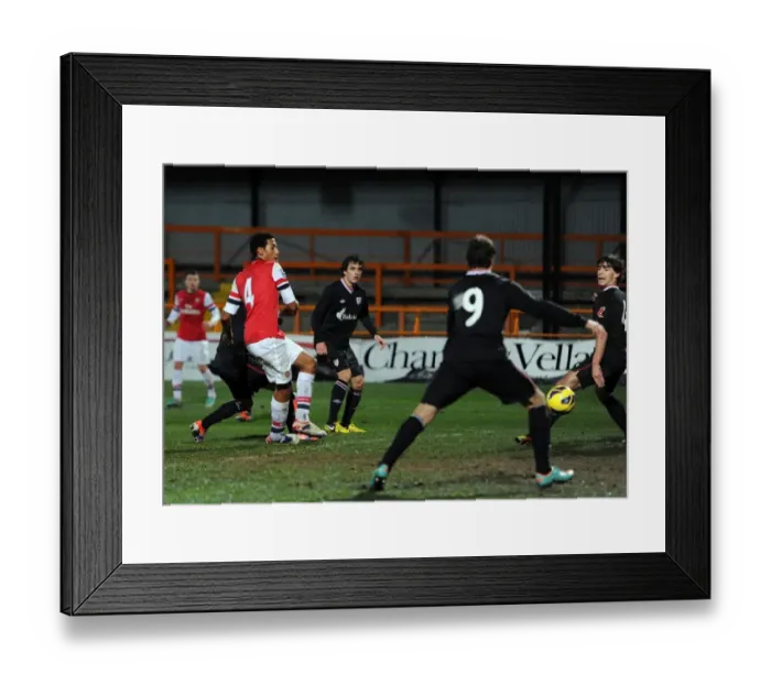 Framed Print : Isaac Hayden Scores Stunner: Arsenal U19 vs Athletico Bilbao U19, NextGen Series