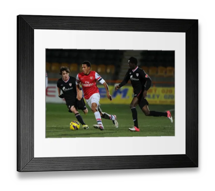 Framed Print : Isaac Hayden vs Unai Lopez and Inaki Williams: Arsenal U19 vs Athletico Bilbao U19 - NextGen Series Framed Print : Isaac Hayden vs Unai Lopez and Inaki Williams: Arsenal U19 vs Athletico Bilbao U19 - NextGen Series
