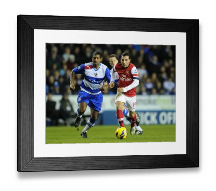 Framed Print : Santi Cazorla Outpaces Mikele Leigertwood: Reading vs Arsenal, Premier League 2012-13