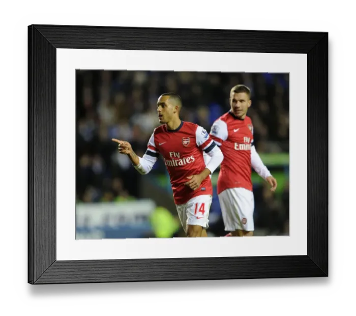 Framed Print : Theo Walcott's Goal: Reading vs. Arsenal, Premier League 2012-13 Framed Print : Theo Walcott's Goal: Reading vs. Arsenal, Premier League 2012-13