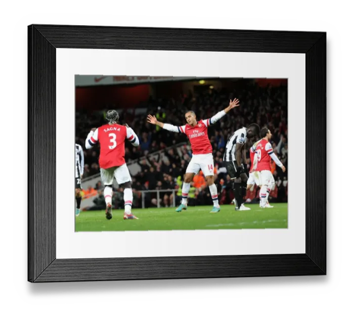 Framed Print : Theo Walcott's Double: Arsenal's Dominance over Newcastle United (December 2012)