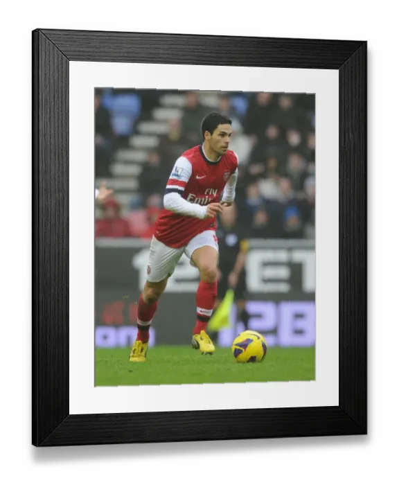 Framed Print : Wigan Athletic v Arsenal - Premier League Framed Print : Wigan Athletic v Arsenal - Premier League