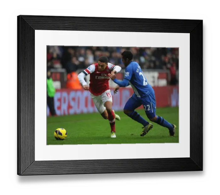 Framed Print : Clash of Wings: Oxlade-Chamberlain vs. Beausejour - Arsenal vs. Wigan, 2012