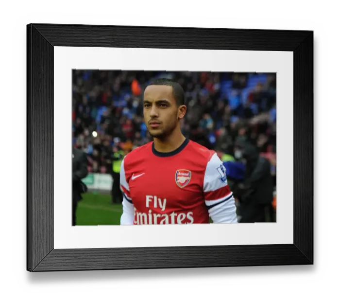 Framed Print : Theo Walcott: Arsenal's Pre-Christmas Preparation at Wigan Athletic (2012-13) Framed Print : Theo Walcott: Arsenal's Pre-Christmas Preparation at Wigan Athletic (2012-13)