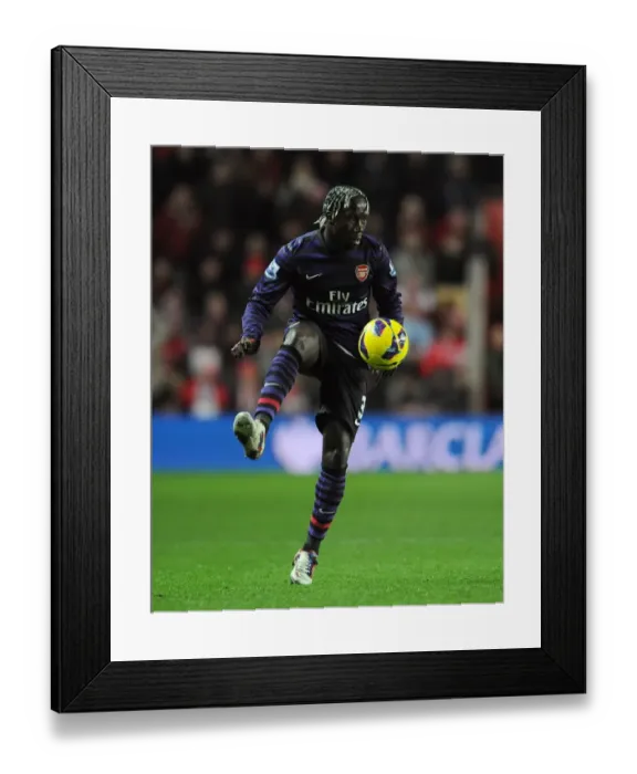 Framed Print : Bacary Sagna (Arsenal). Southampton 1: 1 Arsenal. Barclays Premier League. St. Marys Stadium
