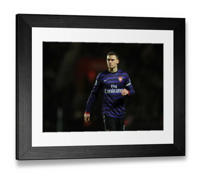 Framed Print : Thomas Vermaelen in Action: Arsenal vs. Southampton, Premier League 2012-13
