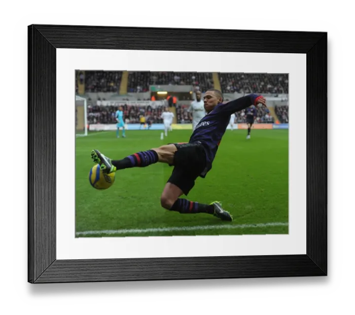 Framed Print : Kieran Gibbs in Action: FA Cup 3rd Round - Swansea vs Arsenal (2012-13) Framed Print : Kieran Gibbs in Action: FA Cup 3rd Round - Swansea vs Arsenal (2012-13)