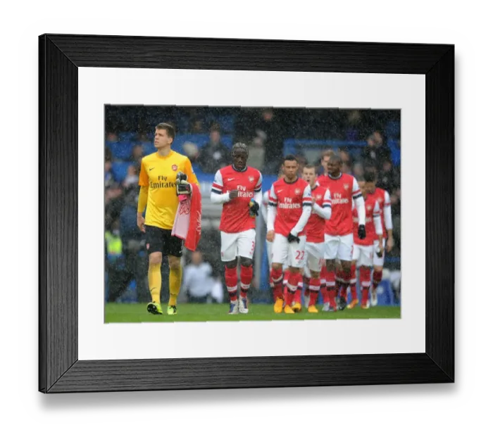 Framed Print : Wojciech Szczesny: Arsenal Goalkeeper's Determined Stride Out to the Pitch vs. Chelsea (2012-13)