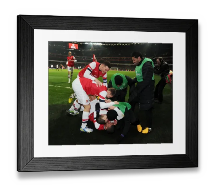 Framed Print : Jack Wilshere's FA Cup-Winning Goal for Arsenal vs Swansea Framed Print : Jack Wilshere's FA Cup-Winning Goal for Arsenal vs Swansea