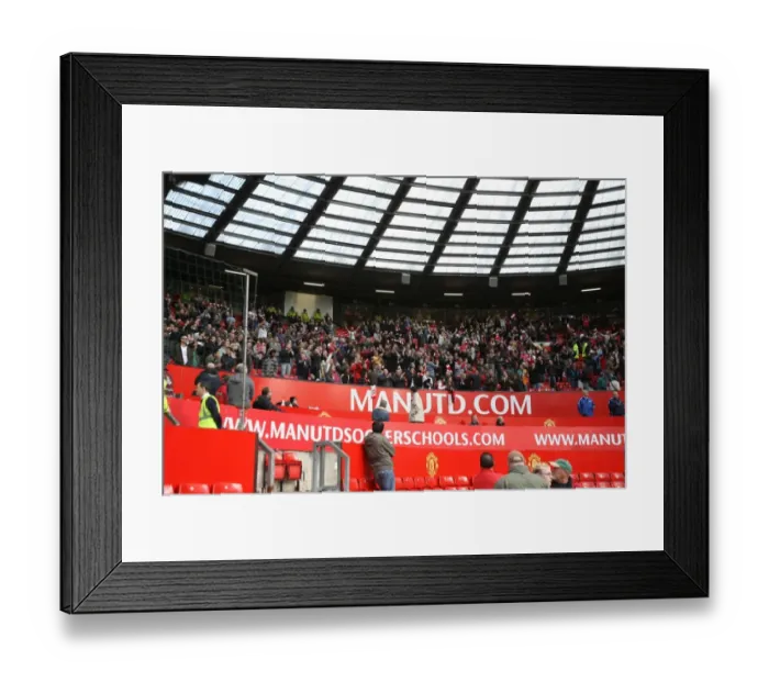 Framed Print : Arsenal Fans Epic 25-Minute Stand: Unyielding Singing After Manchester United Victory, Barclays Premier League, Old Trafford, 13 / 4 / 2008 Framed Print : Arsenal Fans Epic 25-Minute Stand: Unyielding Singing After Manchester United Victory, Barclays Premier League, Old Trafford, 13 / 4 / 2008
