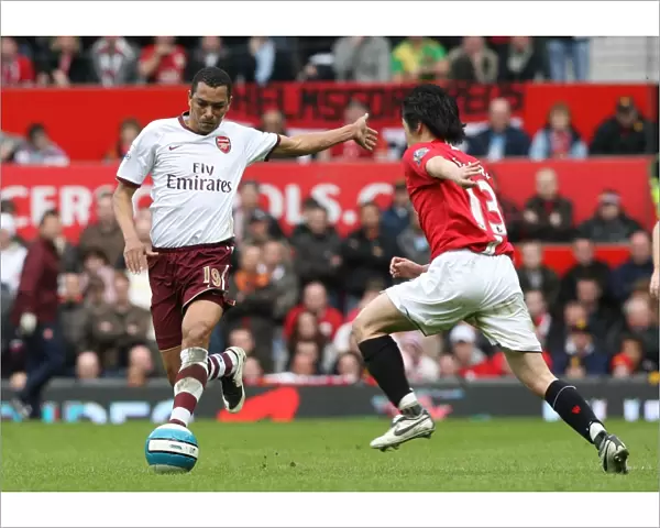 Gilberto (Arsenal) Ji Sung Park (Manchester United)
