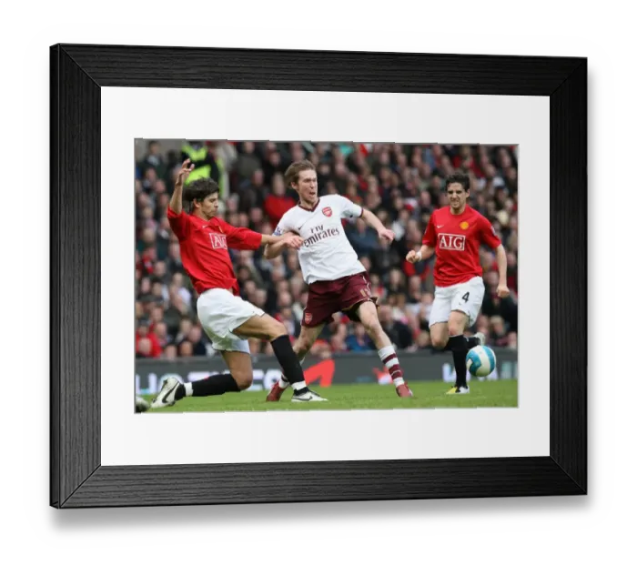 Framed Print : Clash of Stars: Hleb vs. Pique - Manchester United vs. Arsenal, 2:1 (BPL, 2008)