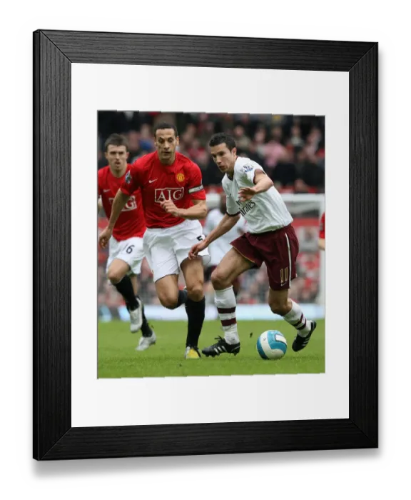 Framed Print : Robin van Persie (Arsenal) Rio Ferdinand (Manchester United)