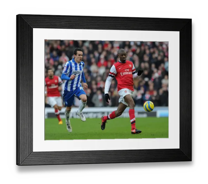 Framed Print : Abou Diaby Outmaneuvers David Lopez: FA Cup Battle - Arsenal vs Brighton (2013)