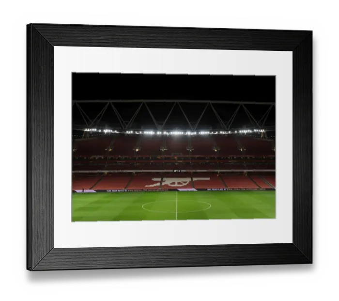 Framed Print : Emirates Stadium the home of Arsenal Football Club. Arsenal 2: 2 Liverpool. Barclays Premier League Framed Print : Emirates Stadium the home of Arsenal Football Club. Arsenal 2: 2 Liverpool. Barclays Premier League