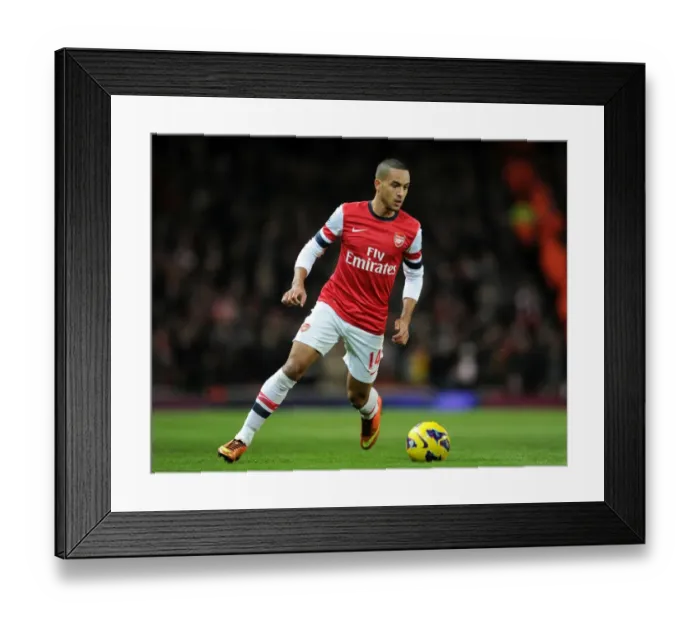 Framed Print : Theo Walcott in Action: Arsenal vs Liverpool, Premier League 2012-13