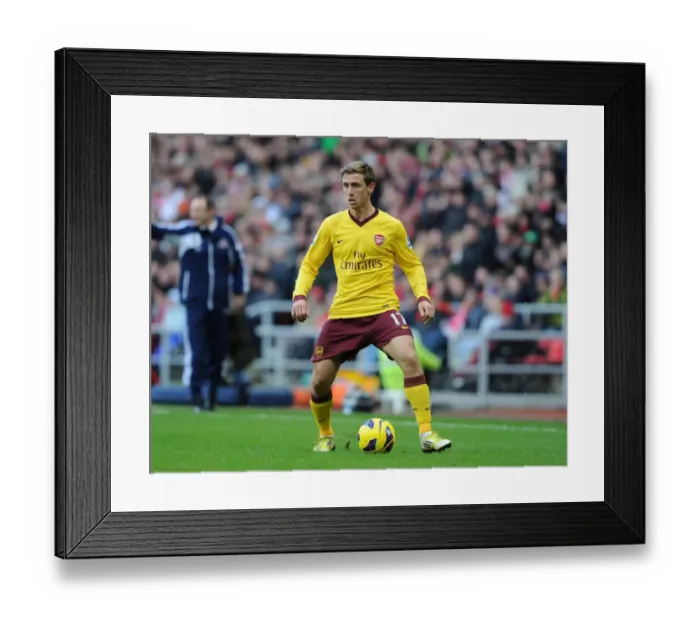 Framed Print : Nacho Monreal in Action: Sunderland vs Arsenal, Premier League 2012-13 Framed Print : Nacho Monreal in Action: Sunderland vs Arsenal, Premier League 2012-13