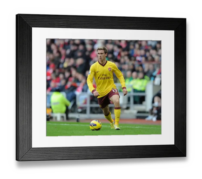 Framed Print : Nacho Monreal in Action: Sunderland vs Arsenal, Premier League 2012-13 Framed Print : Nacho Monreal in Action: Sunderland vs Arsenal, Premier League 2012-13