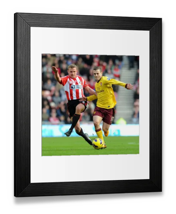 Framed Print : Battle in the Midfield: Wilshere vs. Catermole, Sunderland vs. Arsenal, Premier League, 2012-13